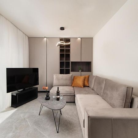30 Senses Luxury Apartment Insight إياليسوس المظهر الخارجي الصورة