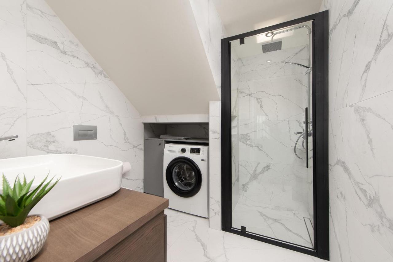 30 Senses Luxury Apartment Insight إياليسوس المظهر الخارجي الصورة