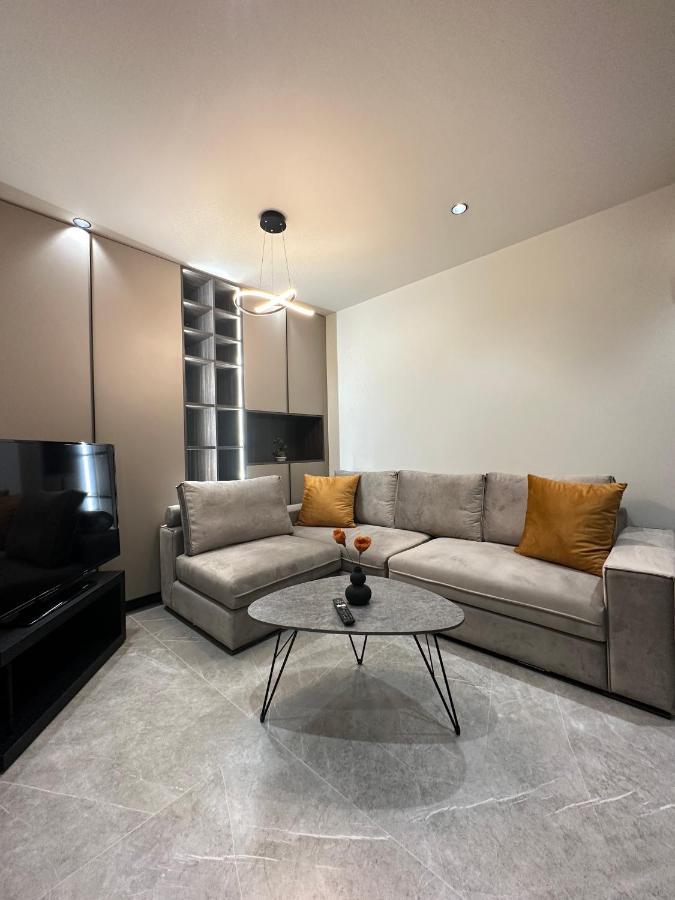 30 Senses Luxury Apartment Insight إياليسوس المظهر الخارجي الصورة
